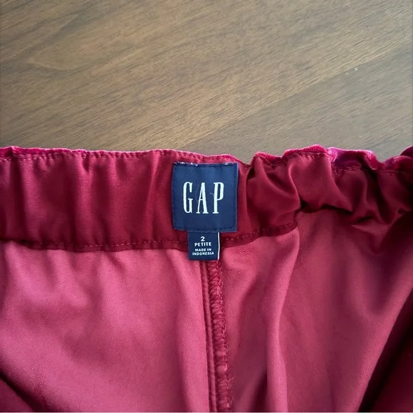 GAP Recycled High Rise Velvet Pant (Petite) - Picture 10 of 14